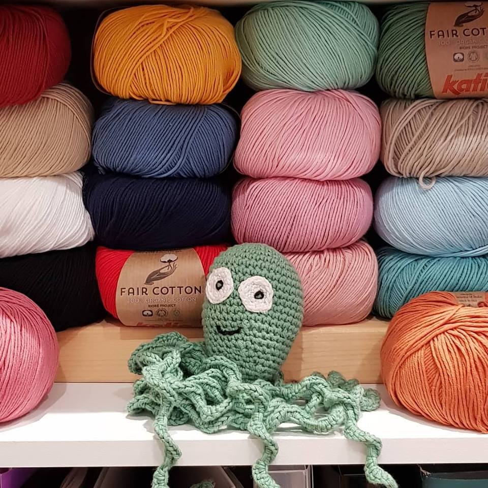 Beginners crochet workshop with Helen