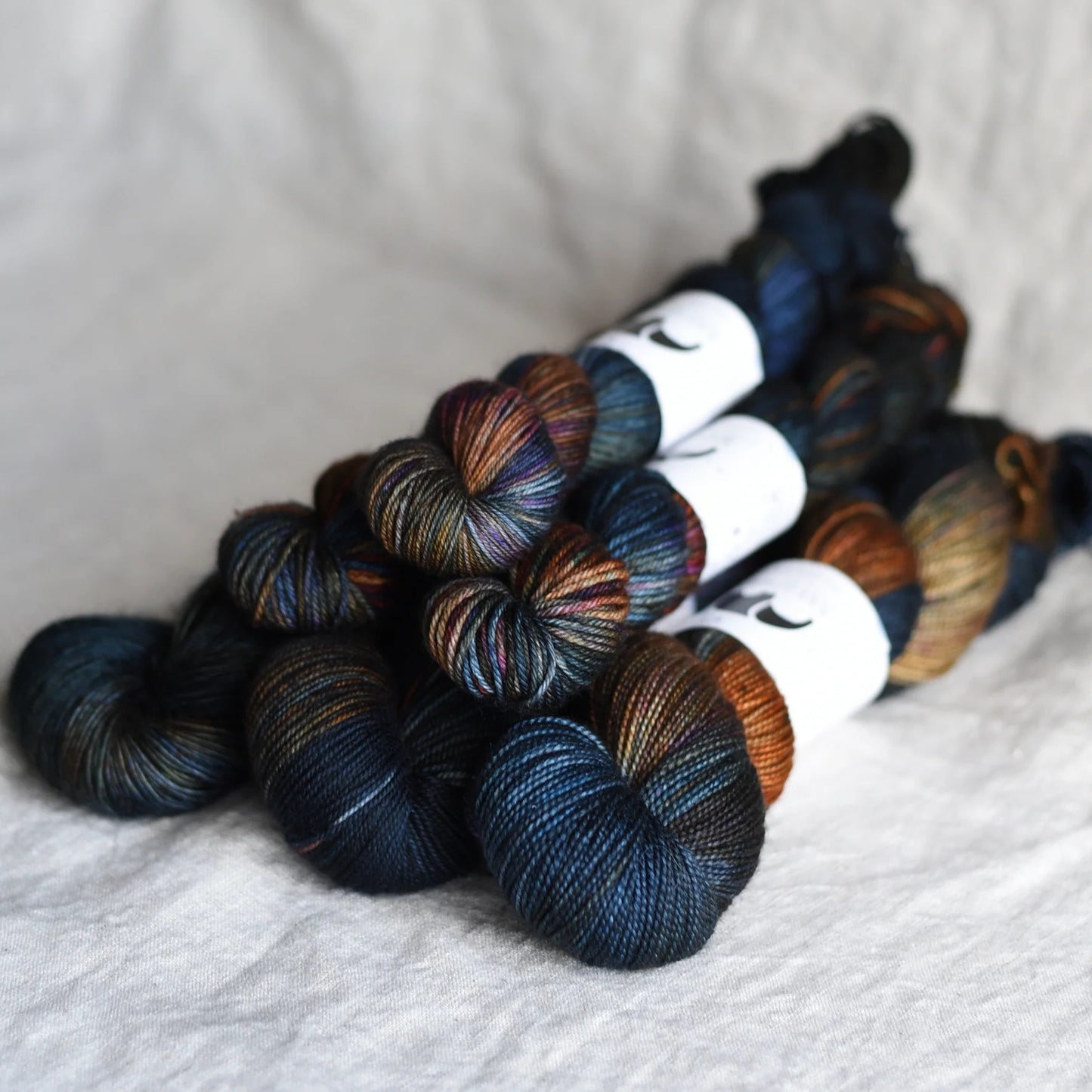 Black Elephant Pure Sock Hand dyed 100g