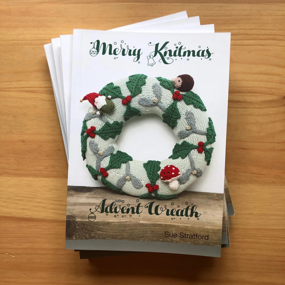 Knit a Christmas Wreath with Sue Stratford